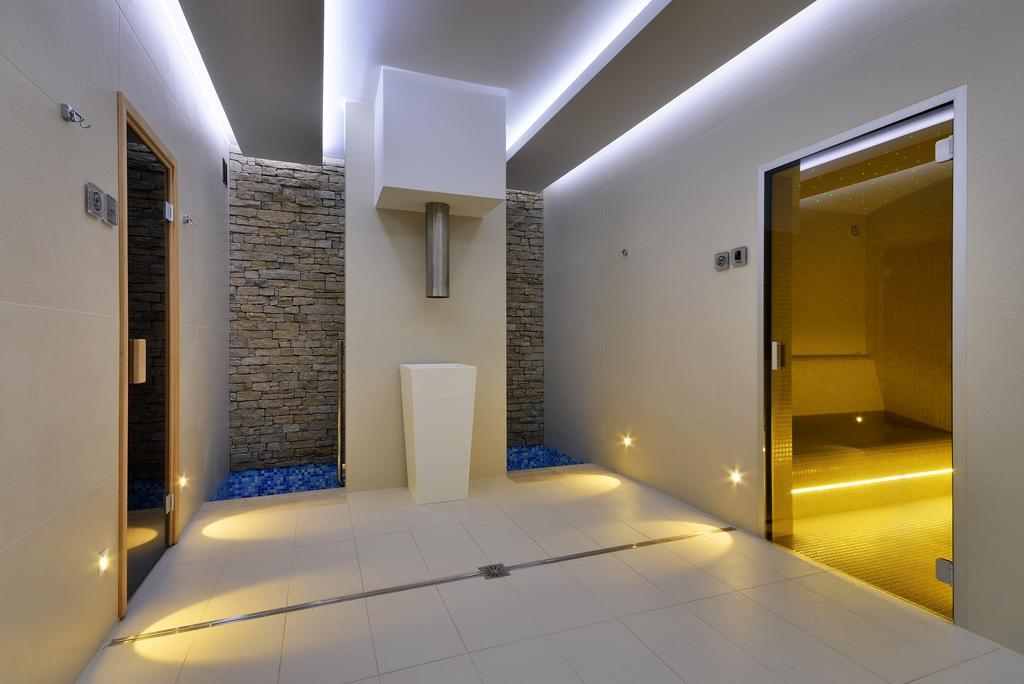 Hotel Harmony Medical & Wellness-Free Parking, 1,8Km From The Center Kroměříž Exterior foto